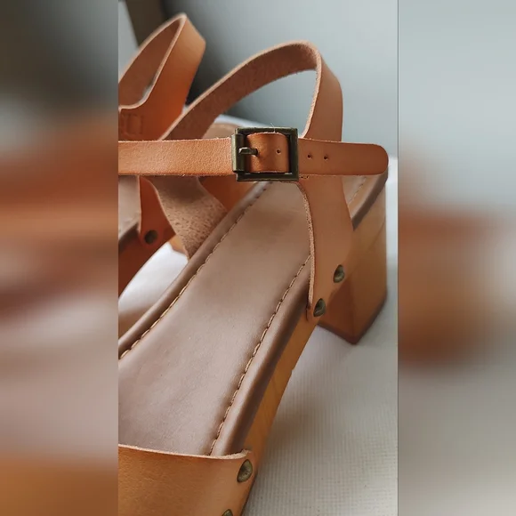 Cushionaire vegan sandals - Picture 6 of 9